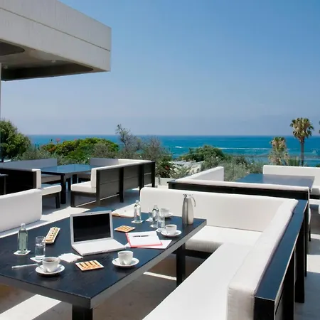 Hotel Almyra 5*