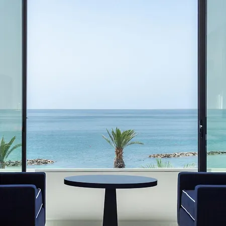 Hotel Almyra 5*