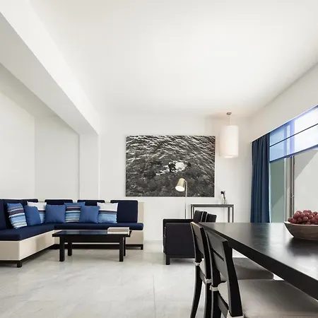 Hotel Almyra 5*