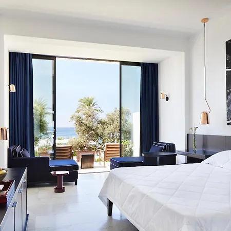 Almyra Hotel 5*