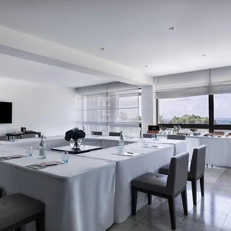 Hotel Almyra 5*