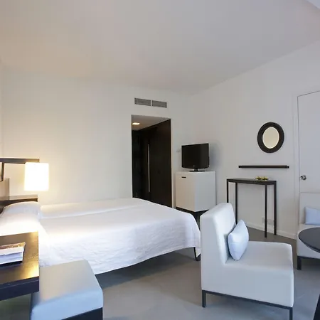 Almyra Hotel